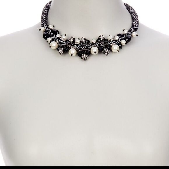 T&J DESIGNS Statement Necklace Cloth Beads Pearls‎ White Stones  Choker 15" NWOT - Picture 4 of 4